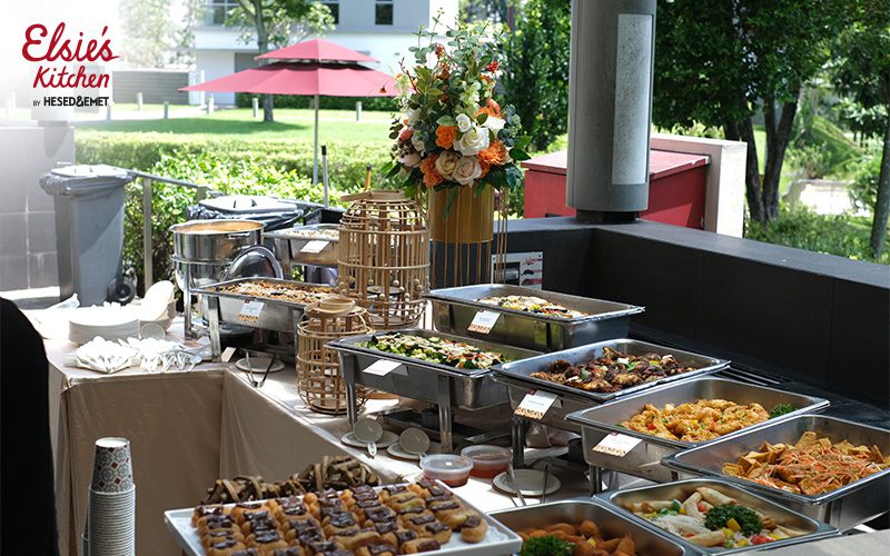 Safari-themed catering buffet setup by Elsie’s Kitchen