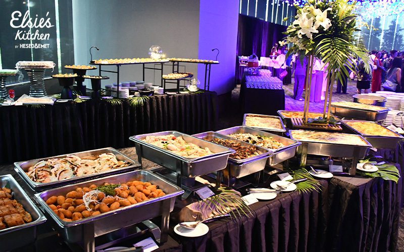 Professional indoor buffet service for a large corporate gathering
