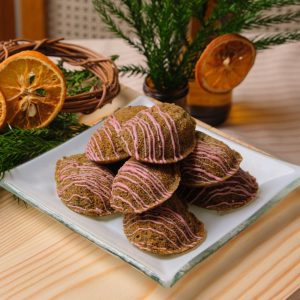 Box of eight peach oolong madeleines topped