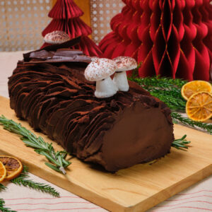 Smoky Vietnamese coffee log cake