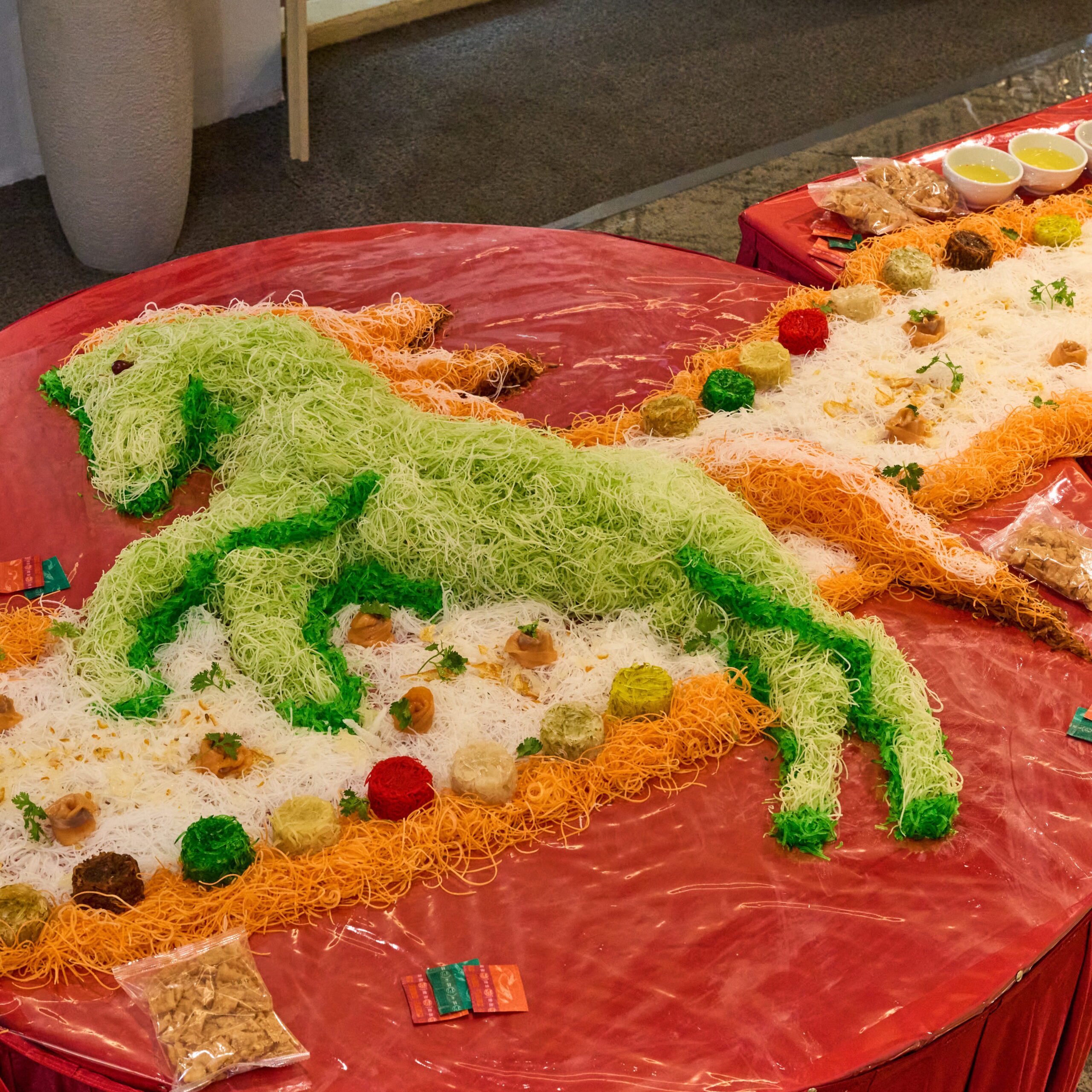 Prosperity Horse Yu Sheng (Est 1.2 x 1.2m)